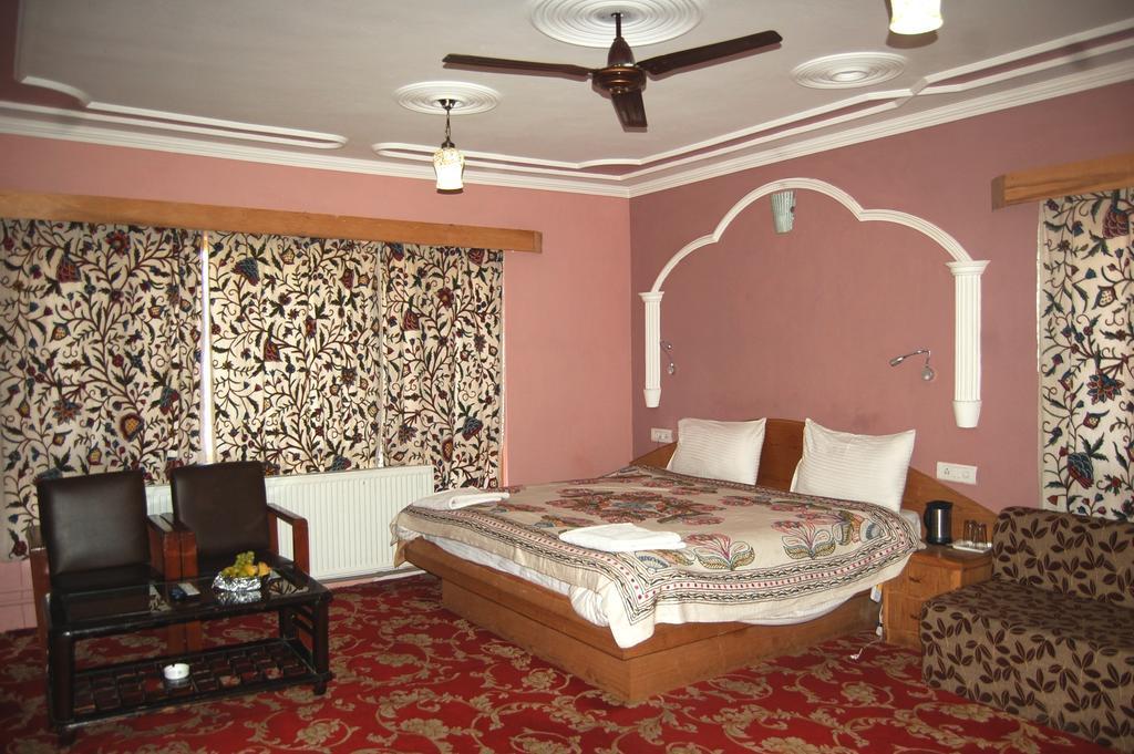 Hotel Paradise Inn Pahalgām Exterior foto