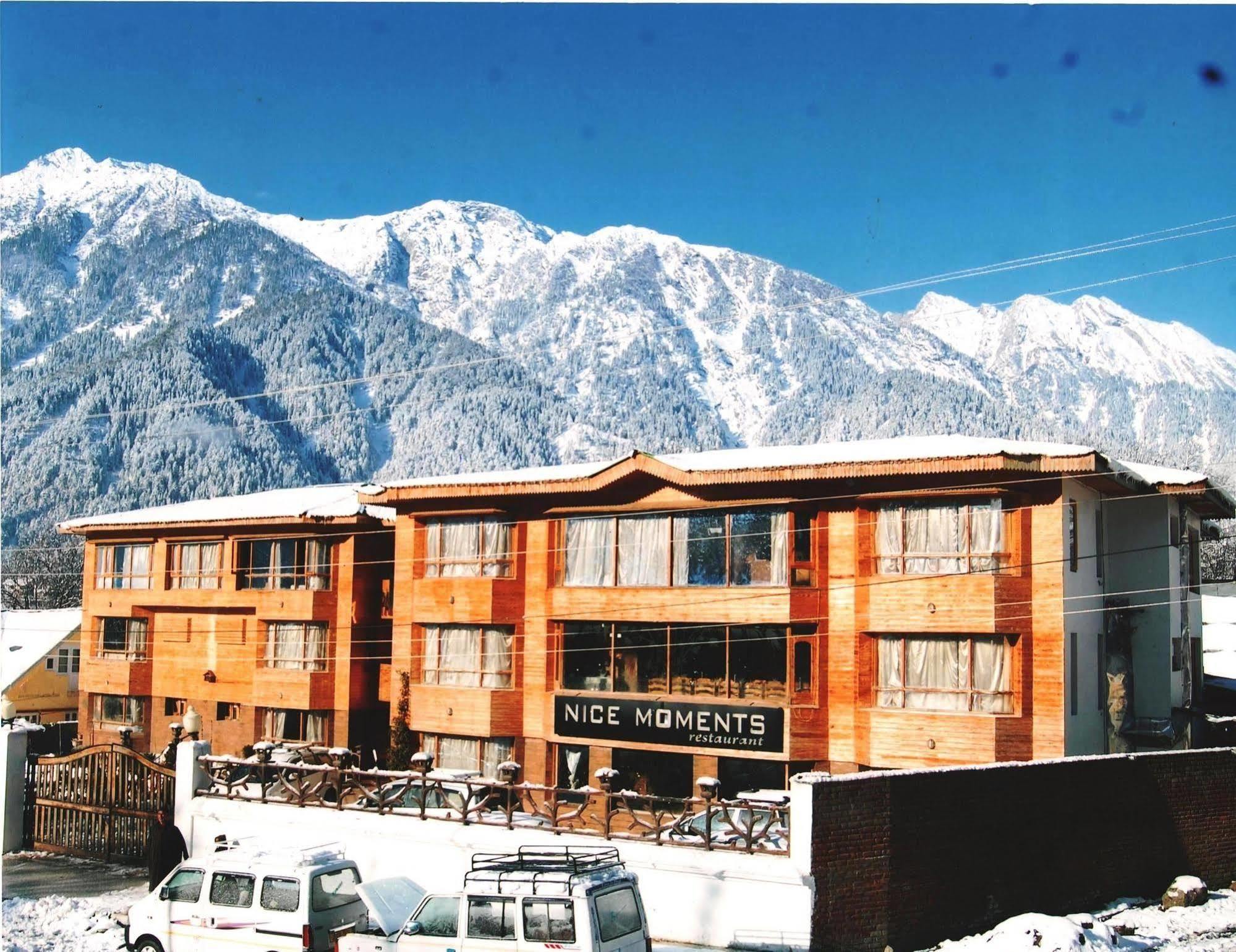 Hotel Paradise Inn Pahalgām Exterior foto