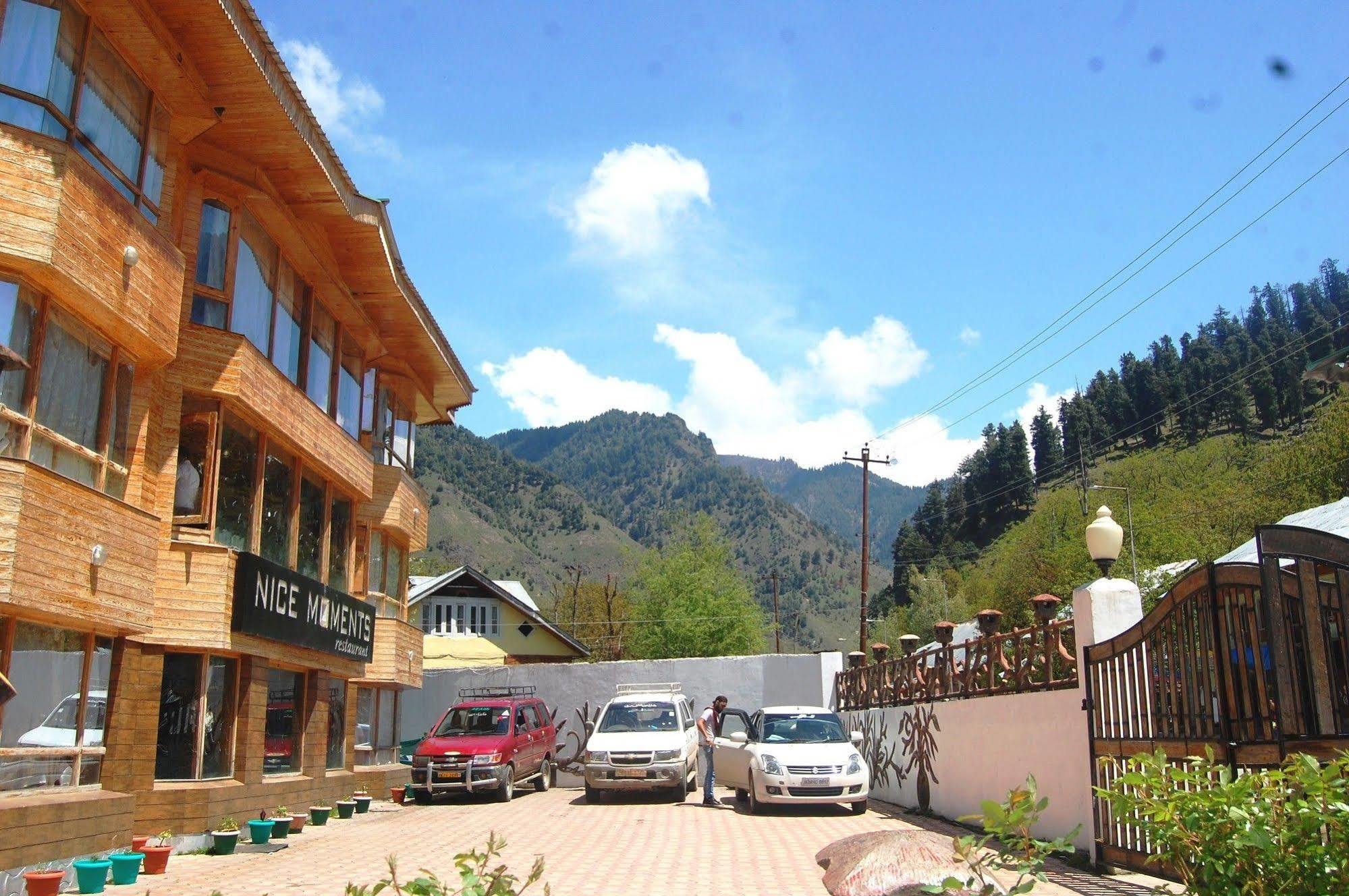Hotel Paradise Inn Pahalgām Exterior foto