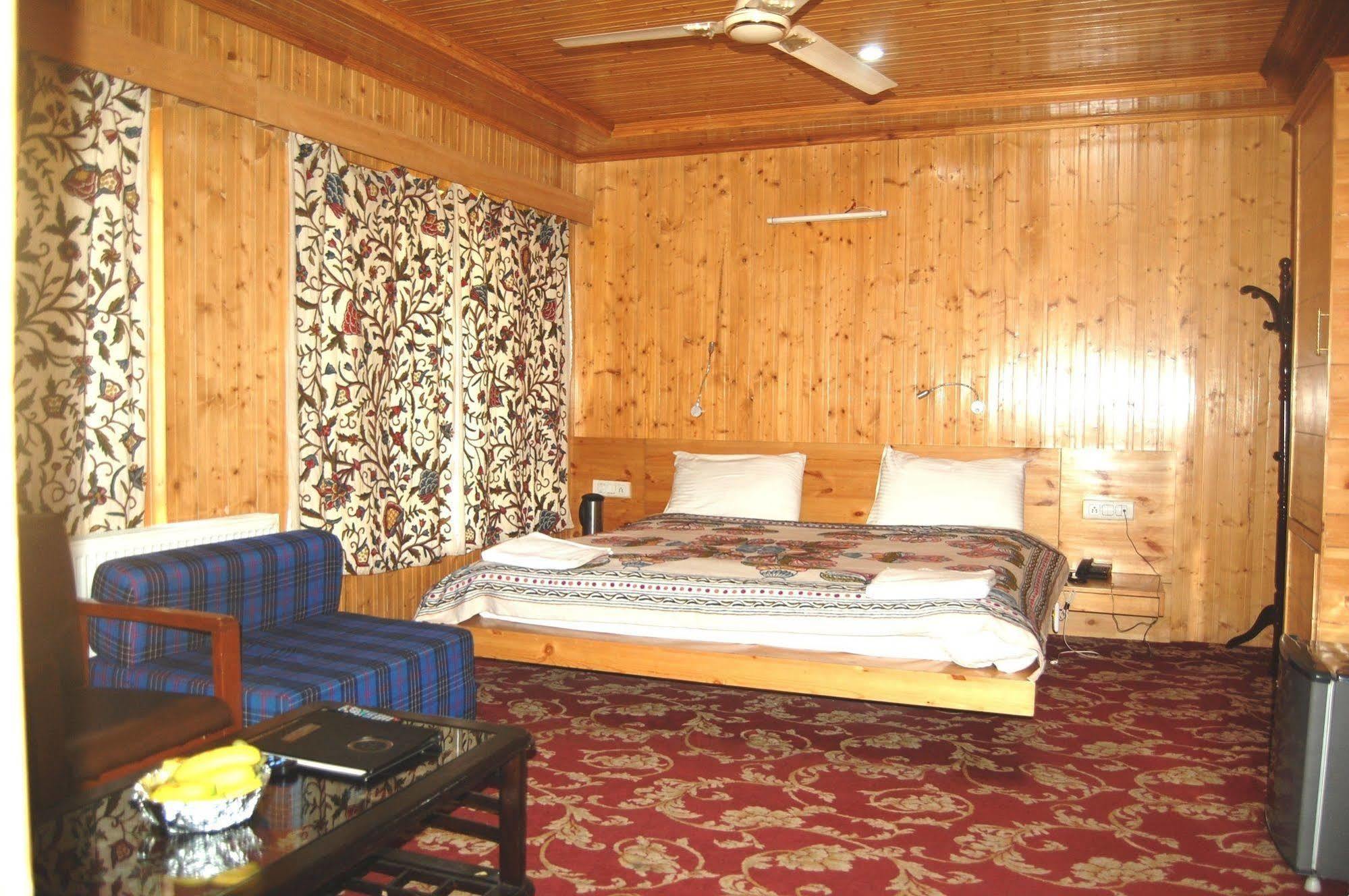 Hotel Paradise Inn Pahalgām Exterior foto