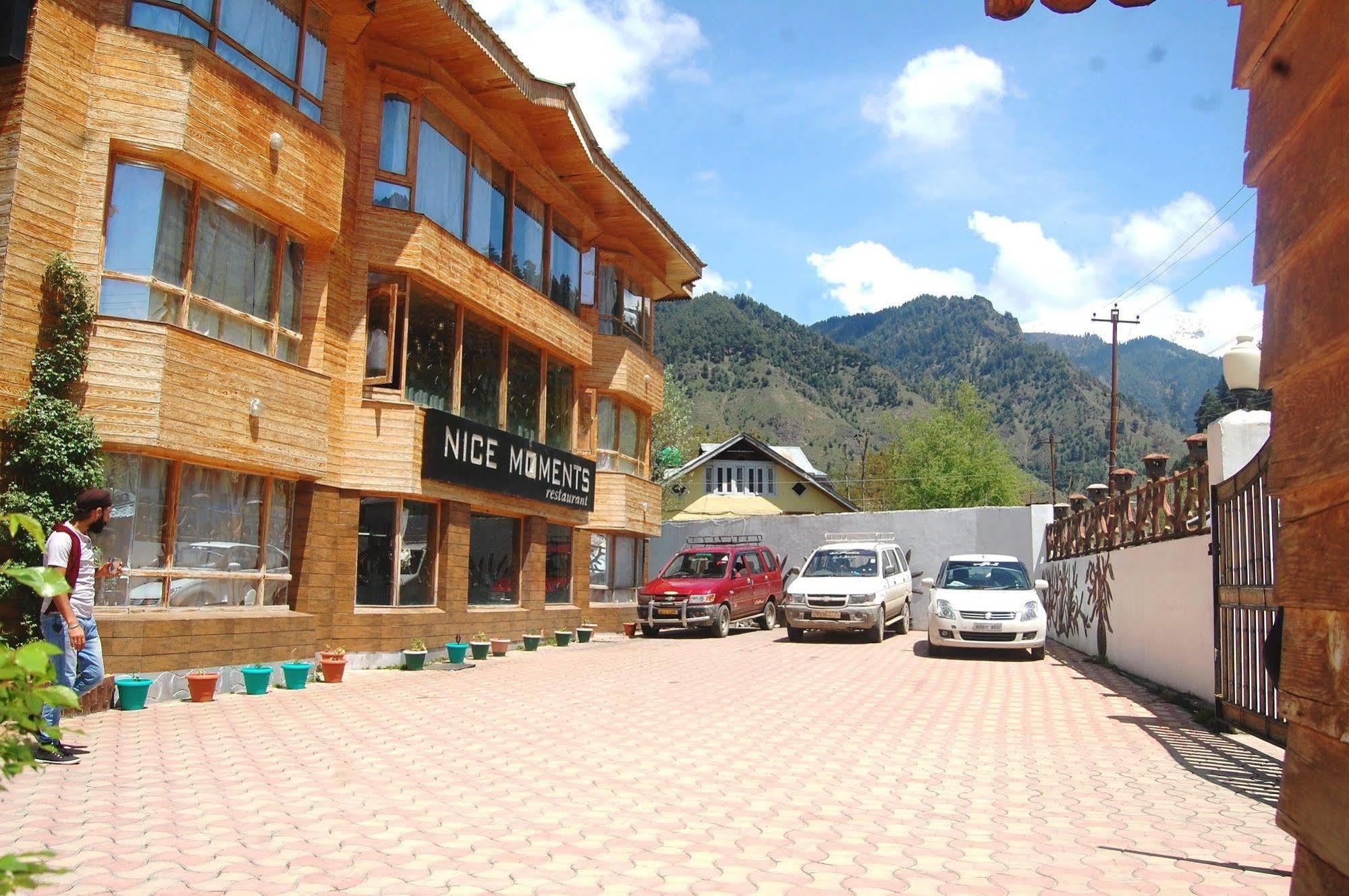 Hotel Paradise Inn Pahalgām Exterior foto